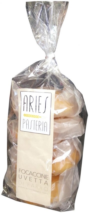 Focaccine di farro con uvetta