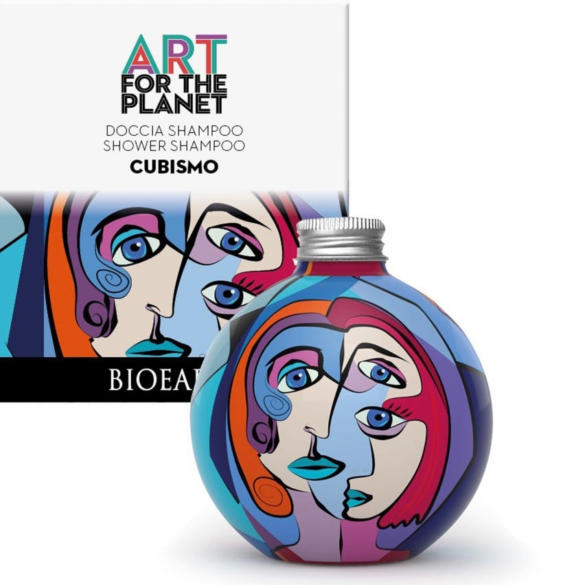 Doccia shampoo cubismo: ritratto di donna
